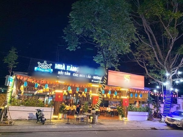 Sốc: Nhà hàng của MC Nguyên Khang bị cháy trong đêm, chưa ước tính được thiệt hại