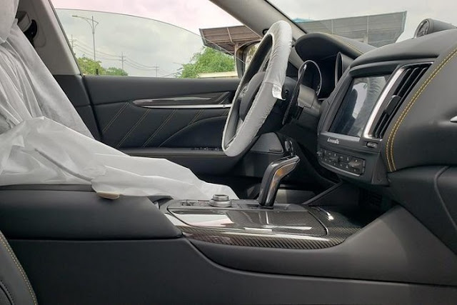 Xôn xao tin Minh Nhựa 'đập thùng' Maserati Levante Trofeo giá hơn 14 tỷ đồng