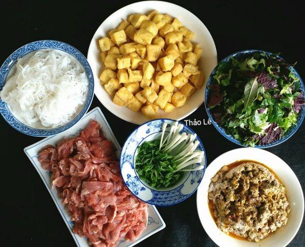 Cách làm bún rêu cua bắp bò hấp dẫn thơm ngon