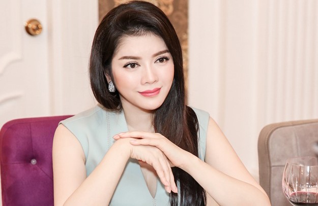 Tiểu sử của Lý Nhã Kỳ – Con đường trở thành đại gai kim cương của Lý Nhã Kỳ