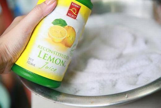 Kinh nghiệm xử lí đồ trắng sau khi đi mưa bạn nên thuộc nằm lòng