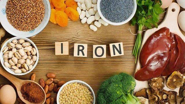 Ăn gì để ngày rụng trứng đều như bắp?