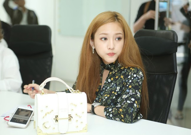 Loại Thúy Vi, Bà Tưng, fan nghi ngờ The Face Online dàn xếp kết quả? - 1