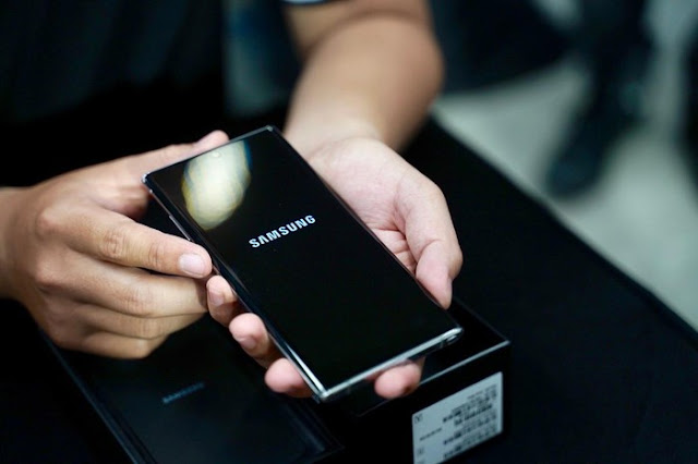 Cuộc so găng giữa 2 ‘bom tấn’ Galaxy Note10 và iPhone 11