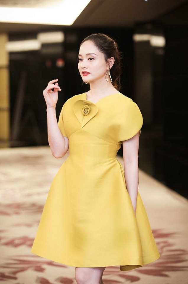 Lan Phương gây sốc nhưng đầy lí lẽ: ‘Chẳng có luật nào cấm bạn không mặc áo ngực cả’ Lan Phương gây sốc nhưng đầy lí lẽ: ‘Chẳng có luật nào cấm bạn không mặc áo ngực cả’