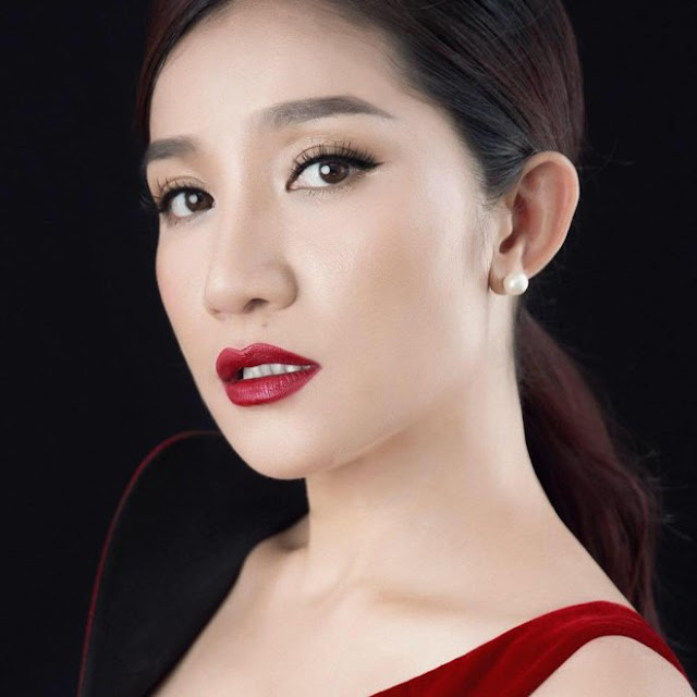 Ăn diện “sương sương”, Cát Tường vẫn tỏa sáng nhờ nhan sắc trẻ đẹp và vòng 1 căng đầy