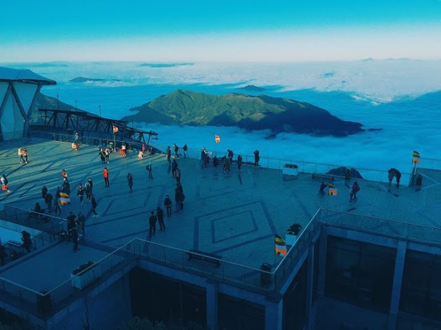 Ngoài lên Sapa ngắm tuyết thì tuyệt vời hơn đứng trên Fansipan ngắm hoàng hôn