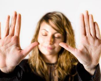 Cách con gái từ chối khéo lời mời đi chơi hoặc hẹn hò từ con trai