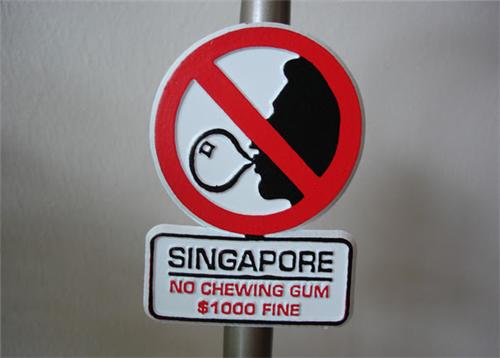 Những luật lệ kỳ quái nên nhớ khi ra nước ngoài