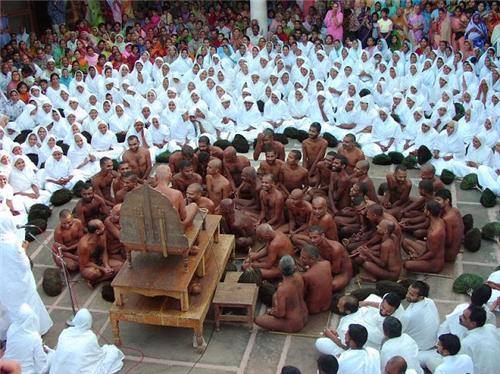 Giáo phái khỏa thân ở Ấn Độ