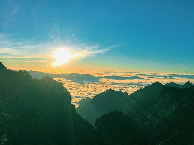 Ngoài lên Sapa ngắm tuyết thì tuyệt vời hơn đứng trên Fansipan ngắm hoàng hôn 3