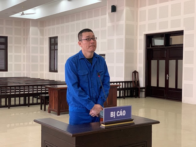 Tội phạm nguy hiểm Hàn Quốc trốn sang Việt Nam bị bắt khi đang chơi đồ: “Tại đồ bên đây phê quá”