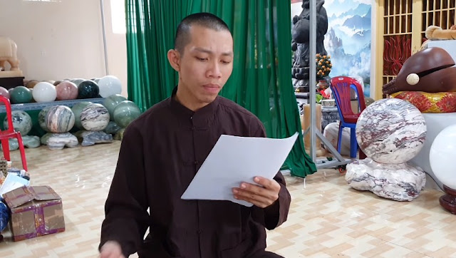 Giữa đêm, Tịnh Thất Bồng Lai bị côn đồ đến tìm đòi đậρ camera an ninh, tuyên bố nếu đi ra ngoài là “quất liền cho tao”