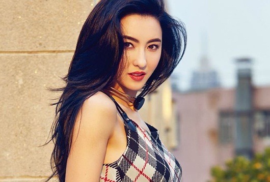 Trương Bá Chi rao bán biệt thự vì gặp khó khăn về tài chính