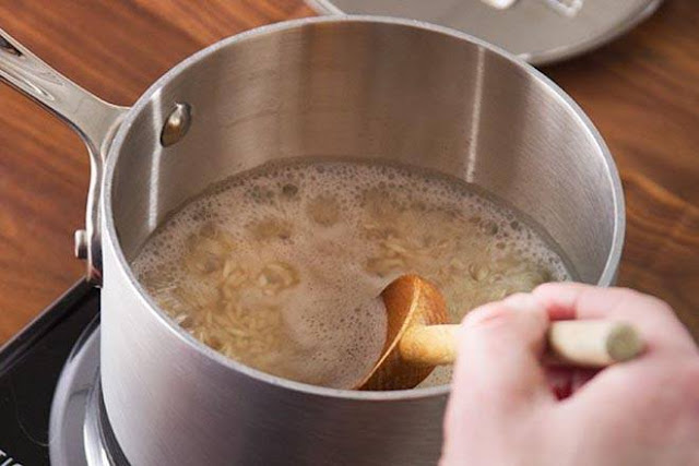 Cách làm sữa gạo cho mẹ sau sinh - lợi sữa cho con, làm đẹp cho mẹ