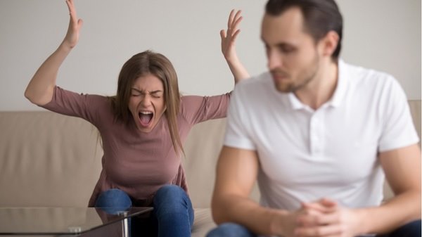 15 tác dụng phụ thường gặp của thuốc tránh thai chị em nên chú ý