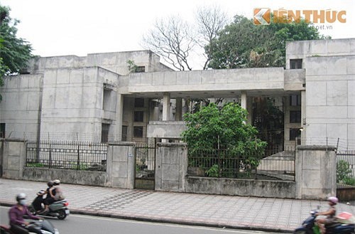 Rợn người lời đồn kinh dị về ngôi nhà ma ám Việt