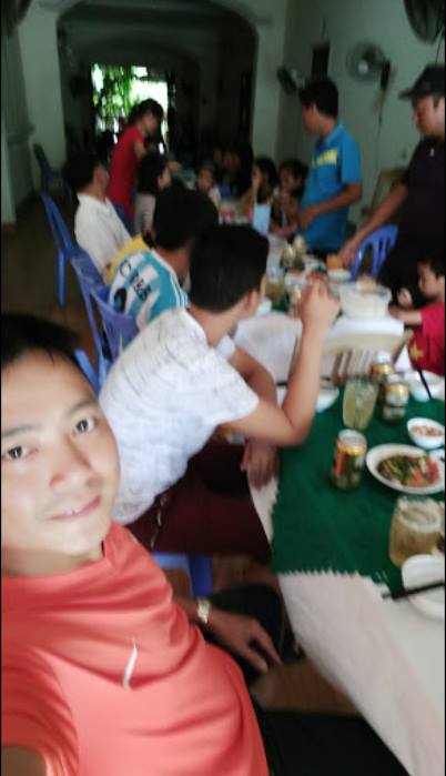 Nhà hàng khách sạn Việt Úc