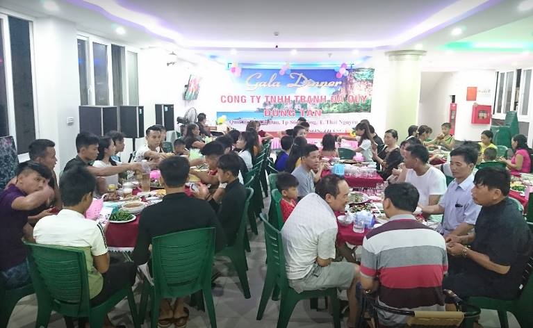 Nhà hàng khách sạn Hà Nội 2