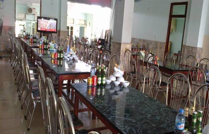 Nhà hàng khách sạn