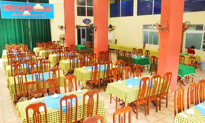 Nhà hàng khách sạn
