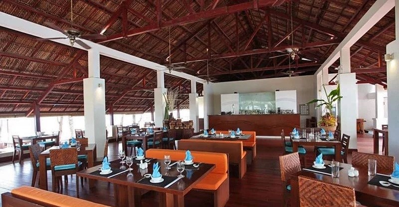 Nhà hàng Trăng Sáng