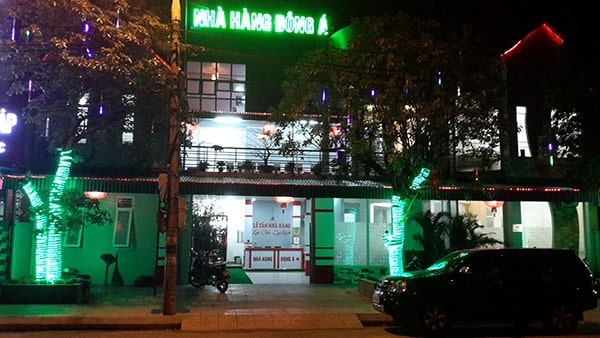 Nhà hàng Đông Á