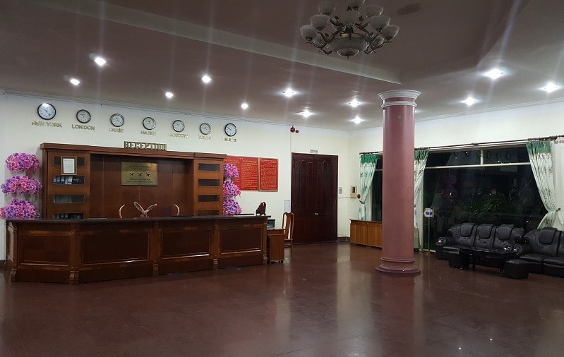 Khách sạn Thiên Ý