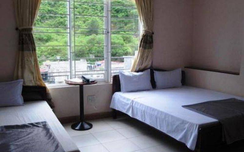 Phòng nghỉ khách sạn Le Pont