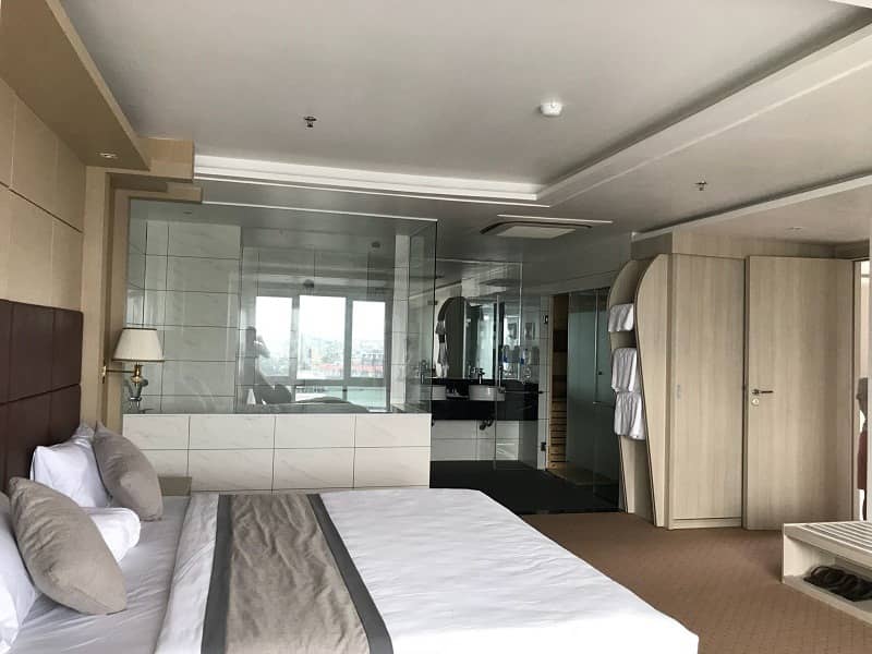 Phòng Penthouse Suite