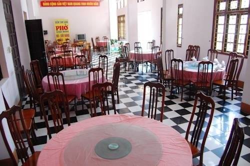 Nhà hàng khách sạn