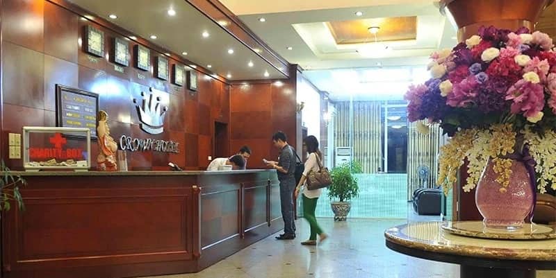 Khách sạn Crown Hạ Long