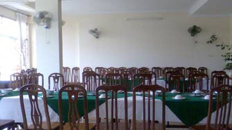 Nhà hàng khách sạn