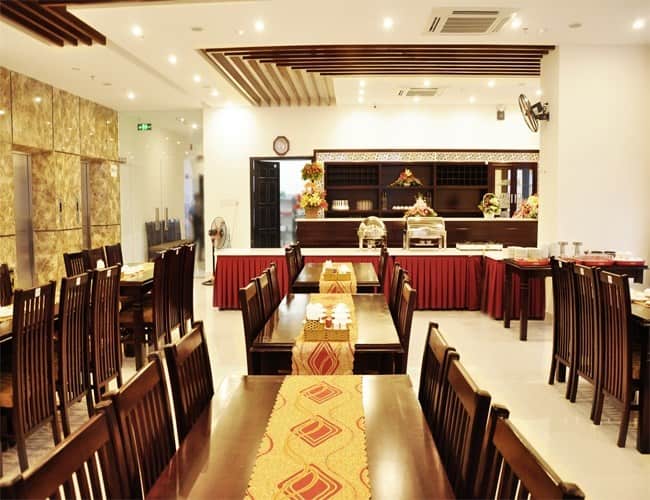 Nhà hàng khách sạn