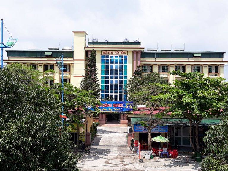 Khách sạn Viễn Đông