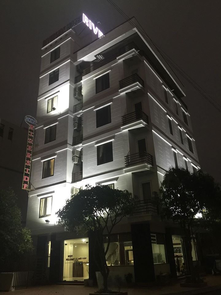 Khách sạn Riverside