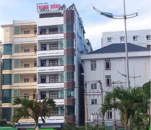 Khách sạn Trung Đông