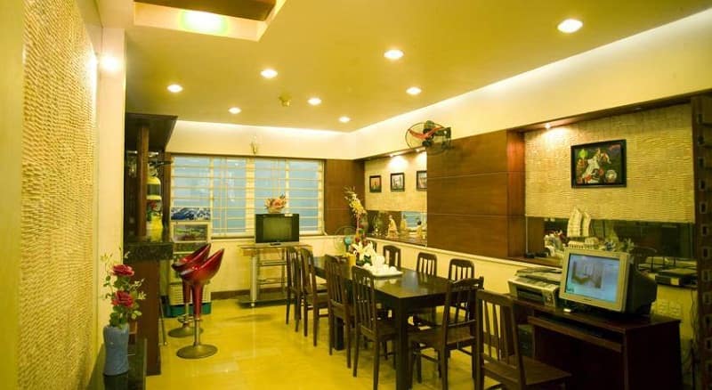 Nhà hàng khách sạn