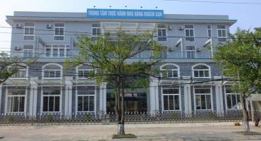 Khách sạn Du Lịch