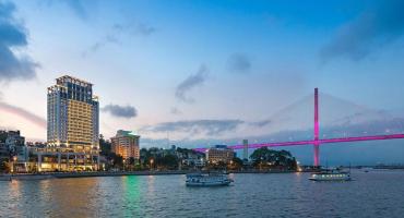 Khách sạn Wyndham Legend