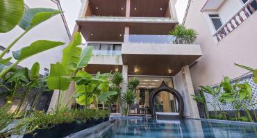 Không Cầm Garden Villas