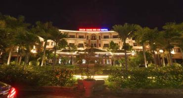 Khách sạn Bạch Đằng