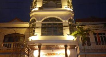 Khách sạn Năm Long