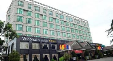 Khách sạn Vạn Phát Riverside