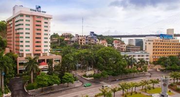 Khách sạn Hạ Long Plaza