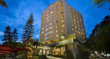 Khách Sạn Hạ Long Pearl